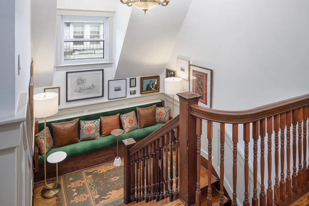 44 Winslow Rd, North Brookline