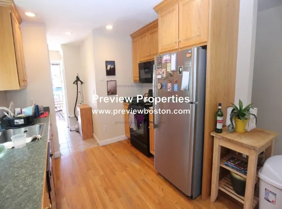 321 North Harvard St, Allston