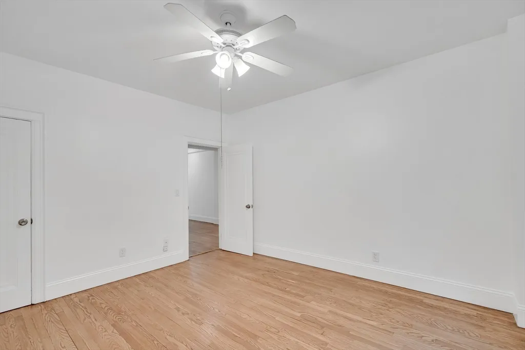 137 Englewood Ave, Brighton