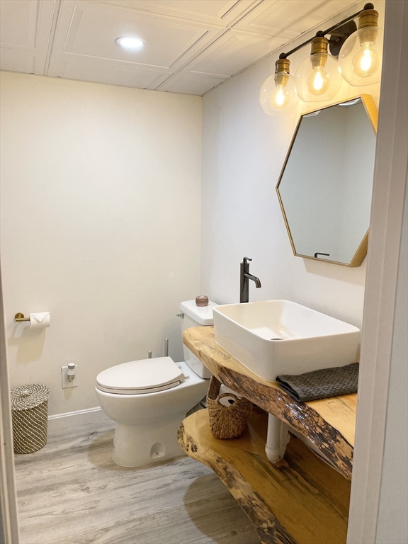 161 Phipps St, Quincy