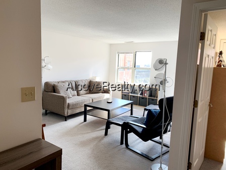 175 Beacon St, Ward Two