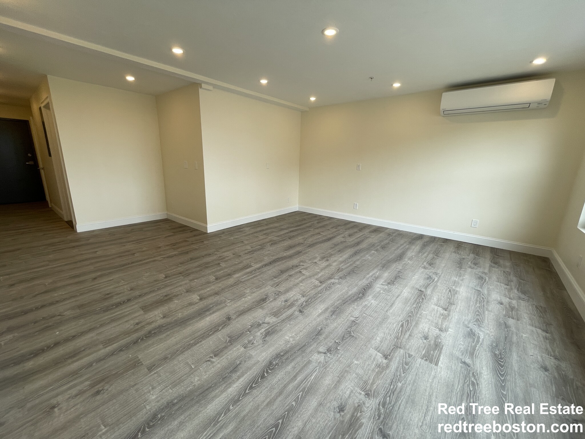 1028 Commonwealth Ave, Boston