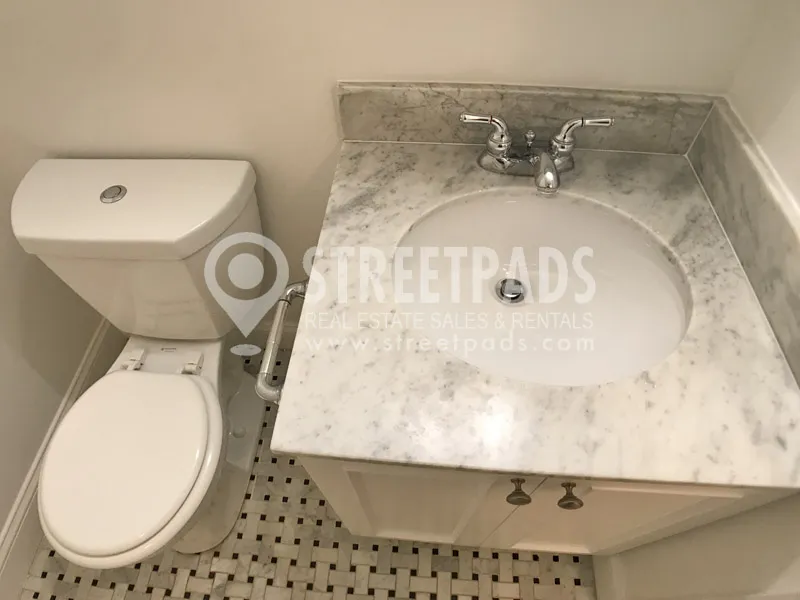 55 Langdon St, Neighborhood Nine