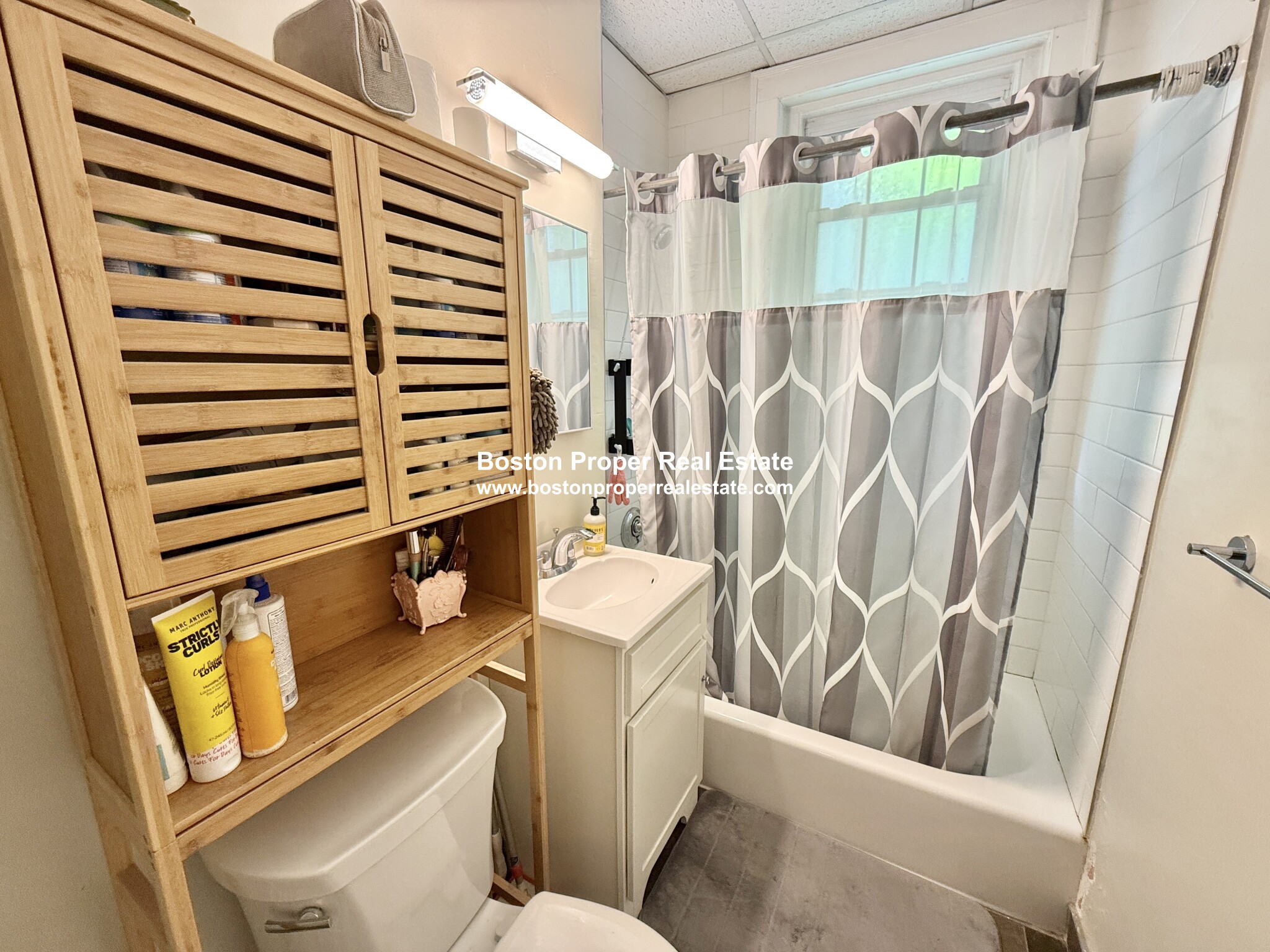 90 Kilsyth Rd, Brighton