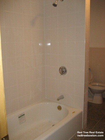 23 Highland Park Ave, Roxbury