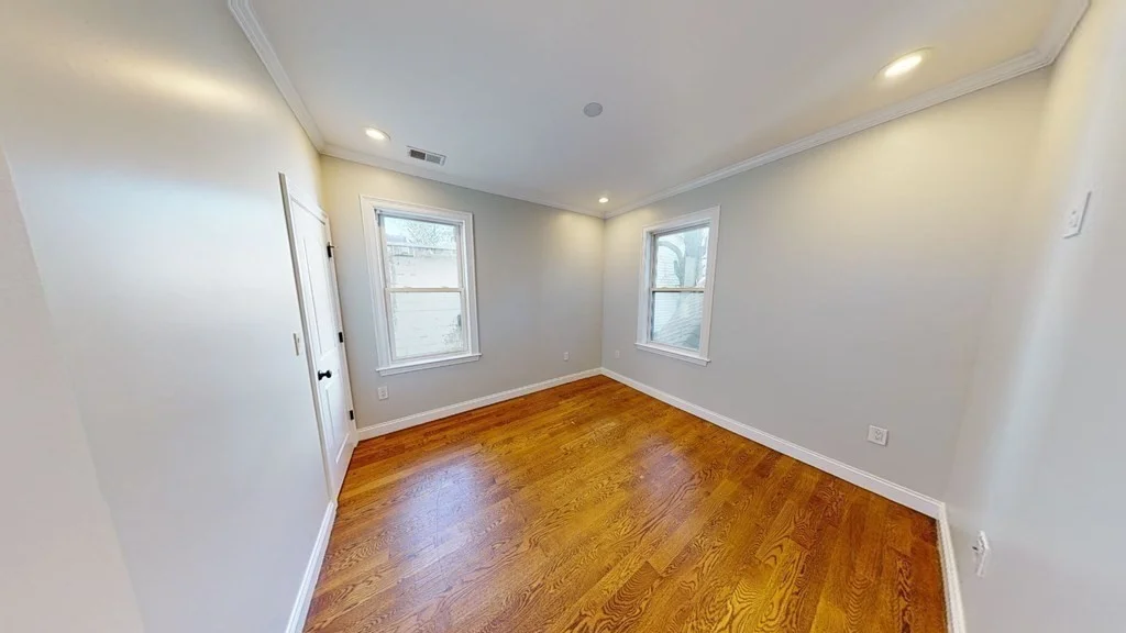 27 Chestnut Ave, Jamaica Plain