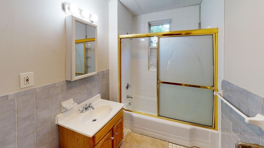 692 Columbia Rd, Dorchester