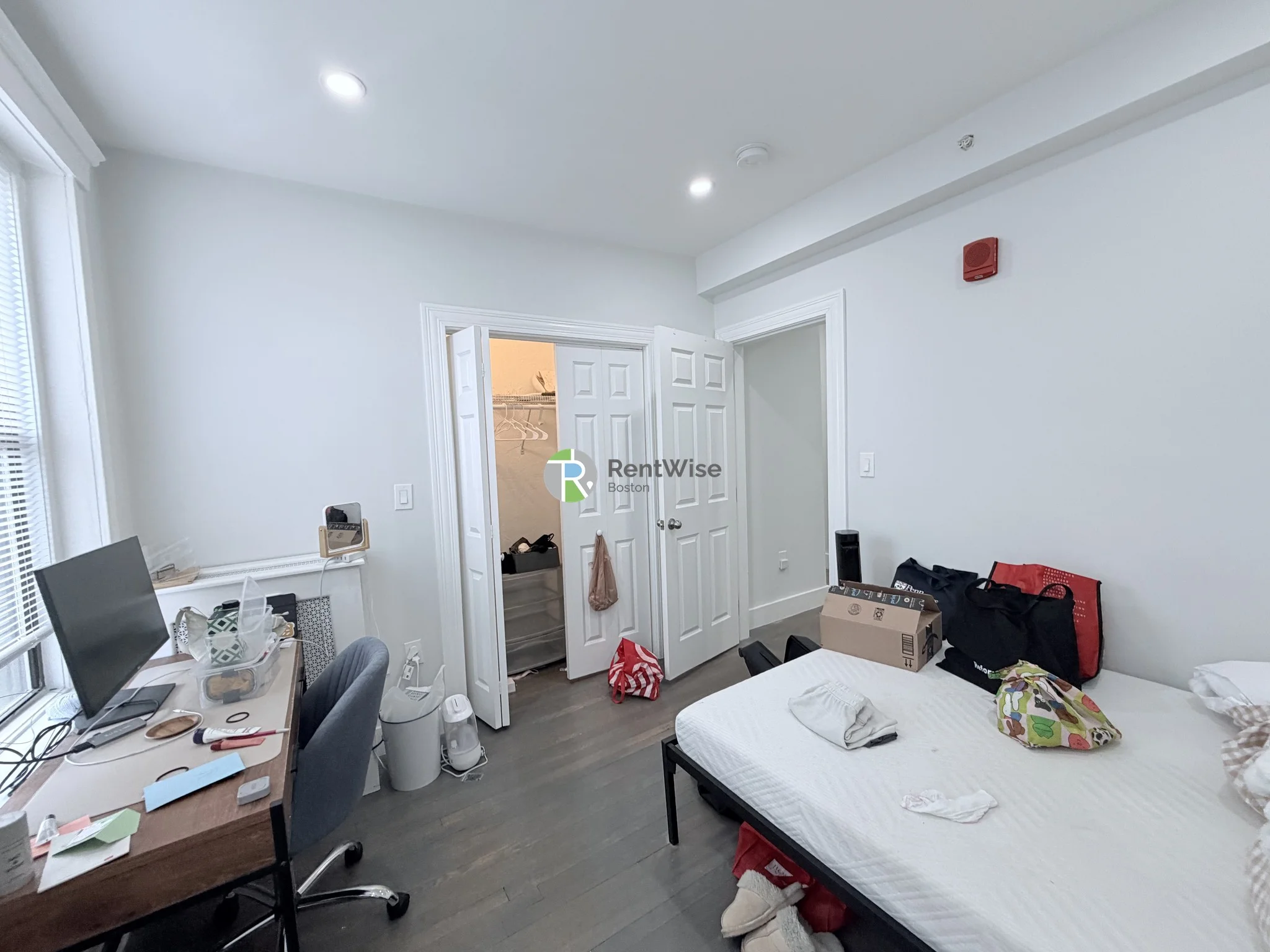 11 Peterborough St, Fenway