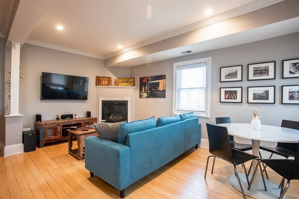 26 Beach St, Boston