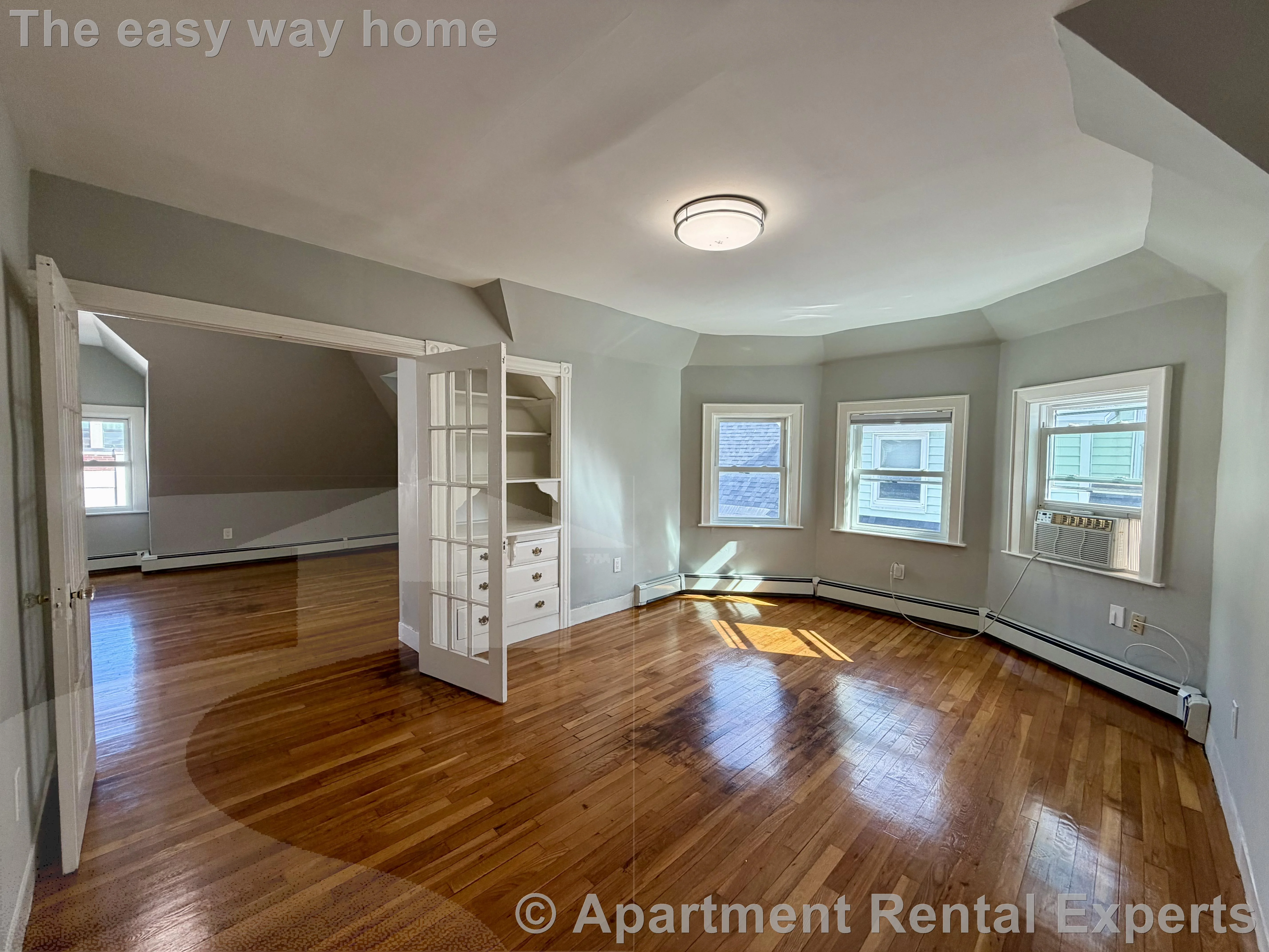 8 Marbury Terr, Jamaica Plain