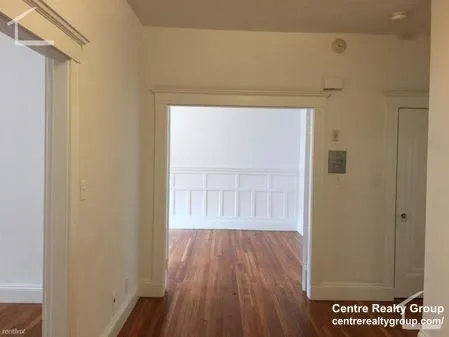 85 Winchester St, North Brookline