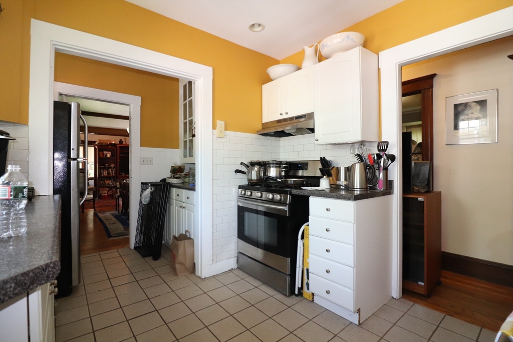 37 Brington Rd, Brookline Hills