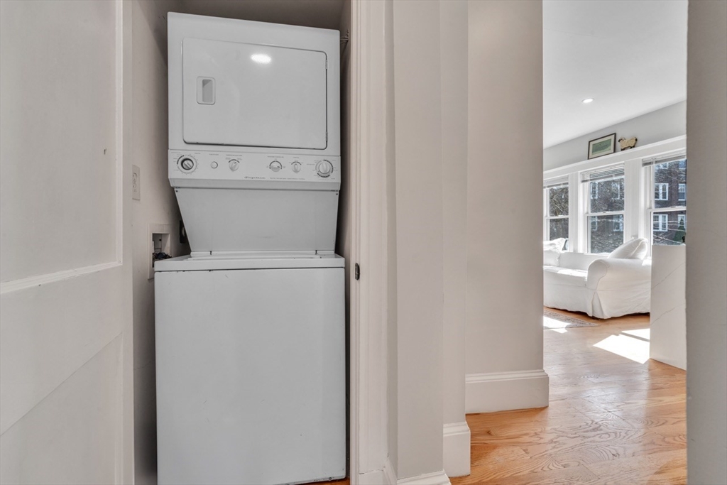 99 Kilsyth Rd, Brighton