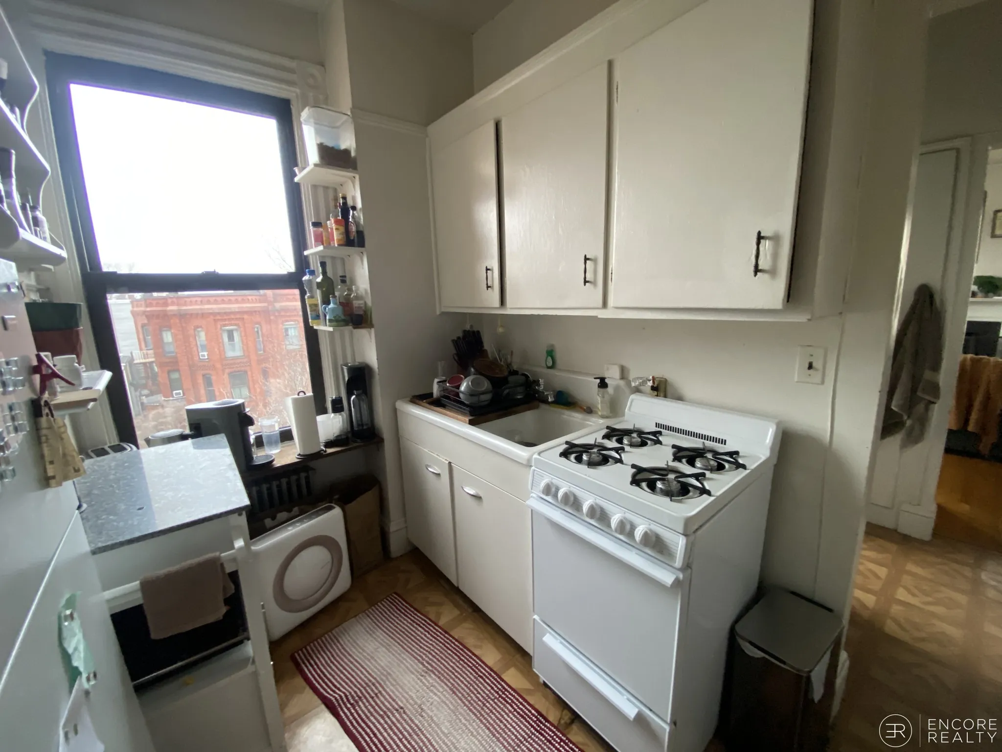 16 Davis Ave, Emerson Gardens