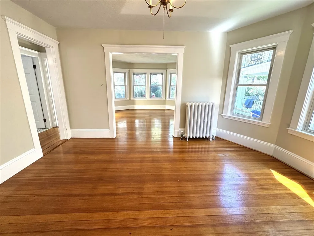 20 Hunnewell Ave, Oak Square