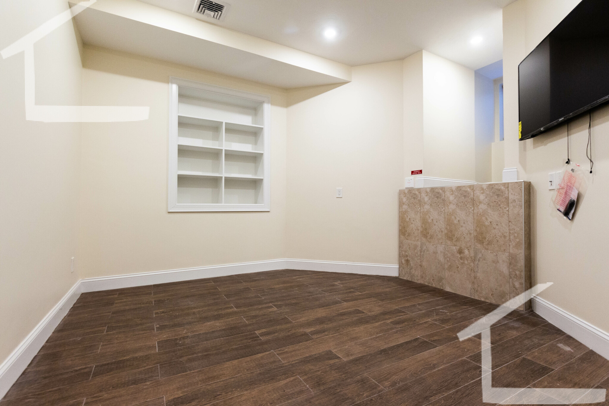 1616 Beacon St, Corey Hill