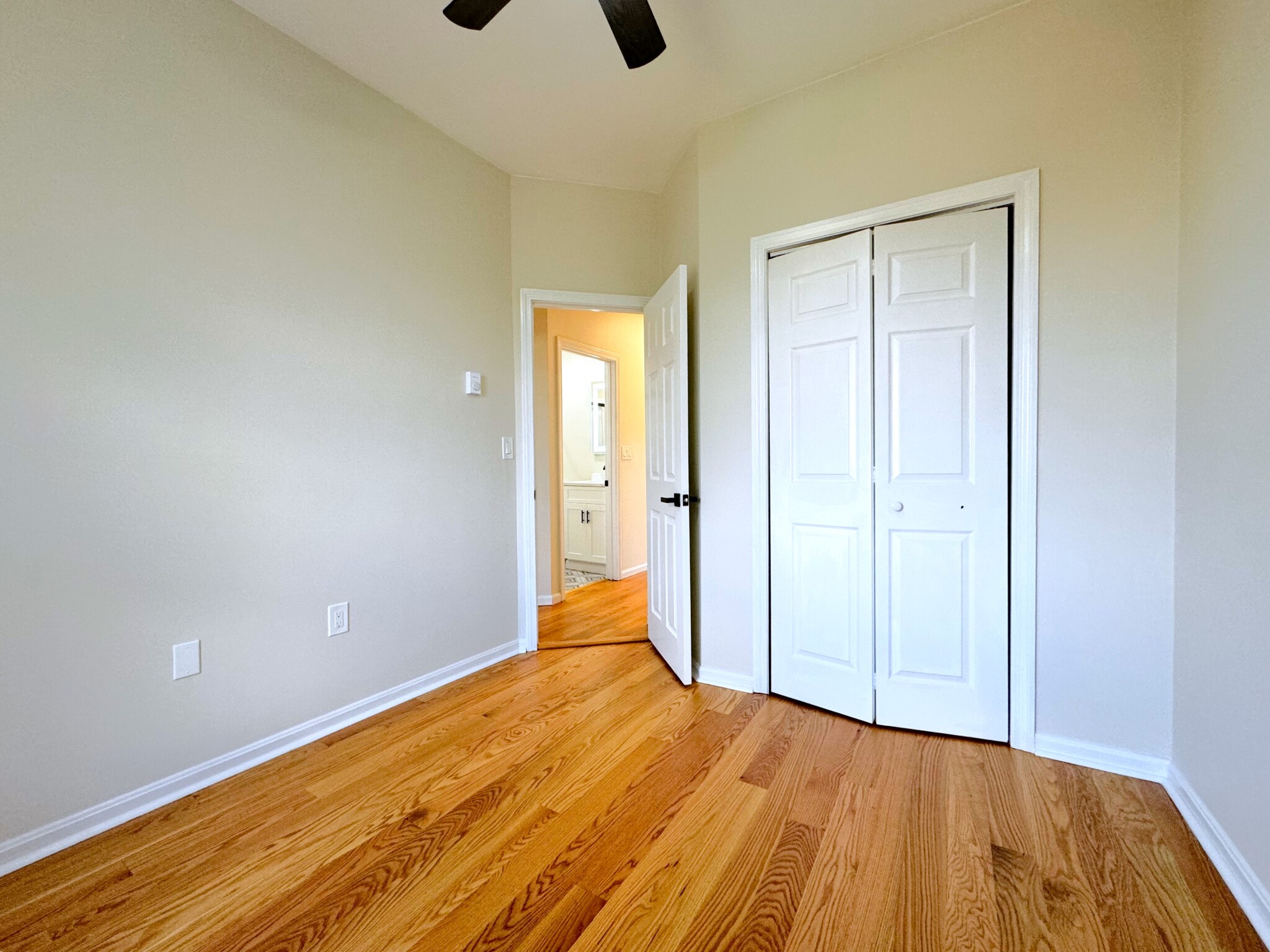 6 Moreland St, Roxbury