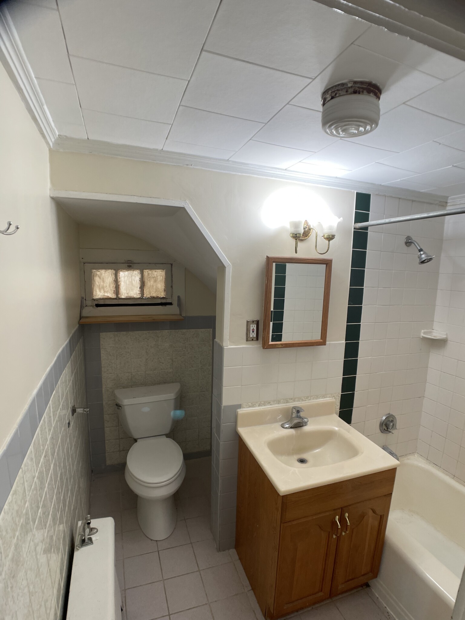 23 Harrison St, Ward Two