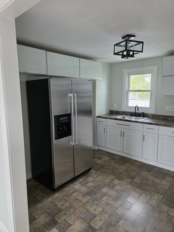 17 Robert St, Fitchburg