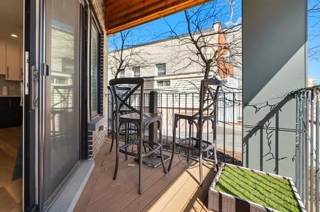 946 Saratoga St, East Boston