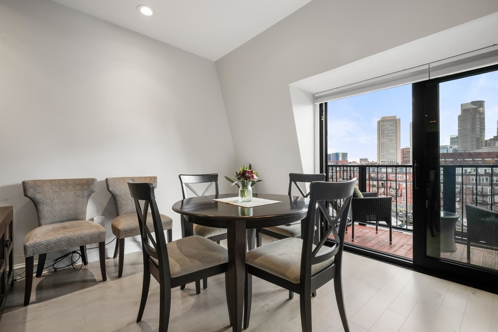 28 Atlantic Ave, Waterfront