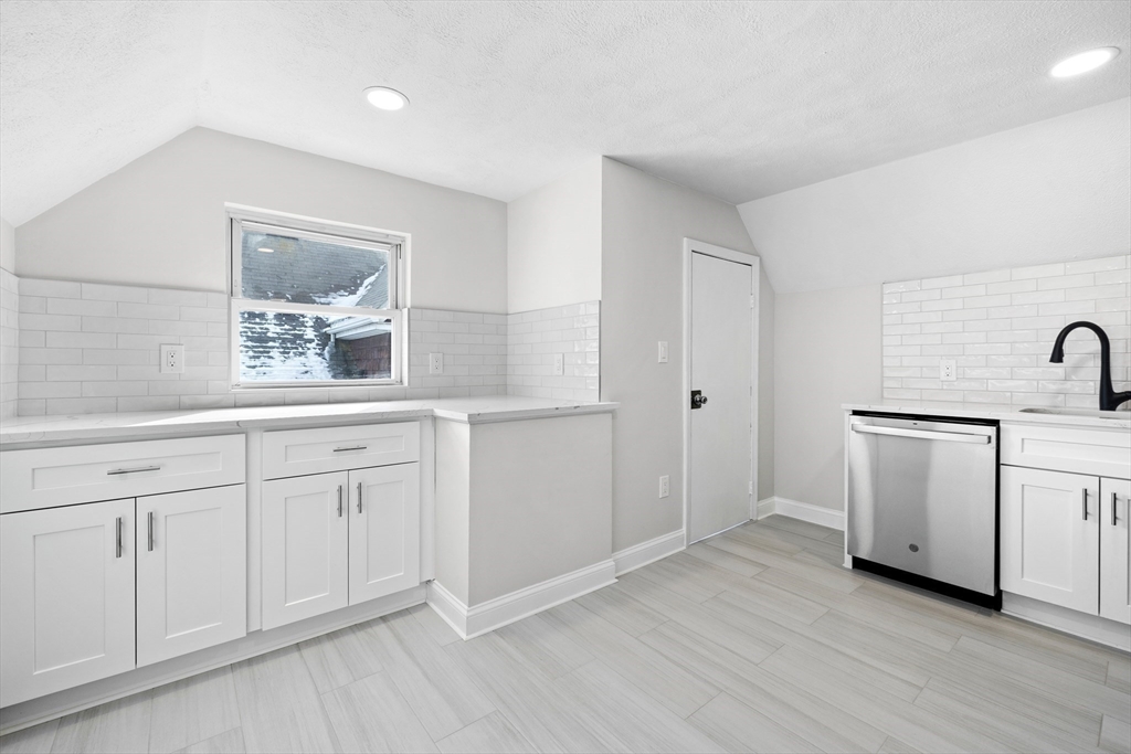 421 Salem St, Medford