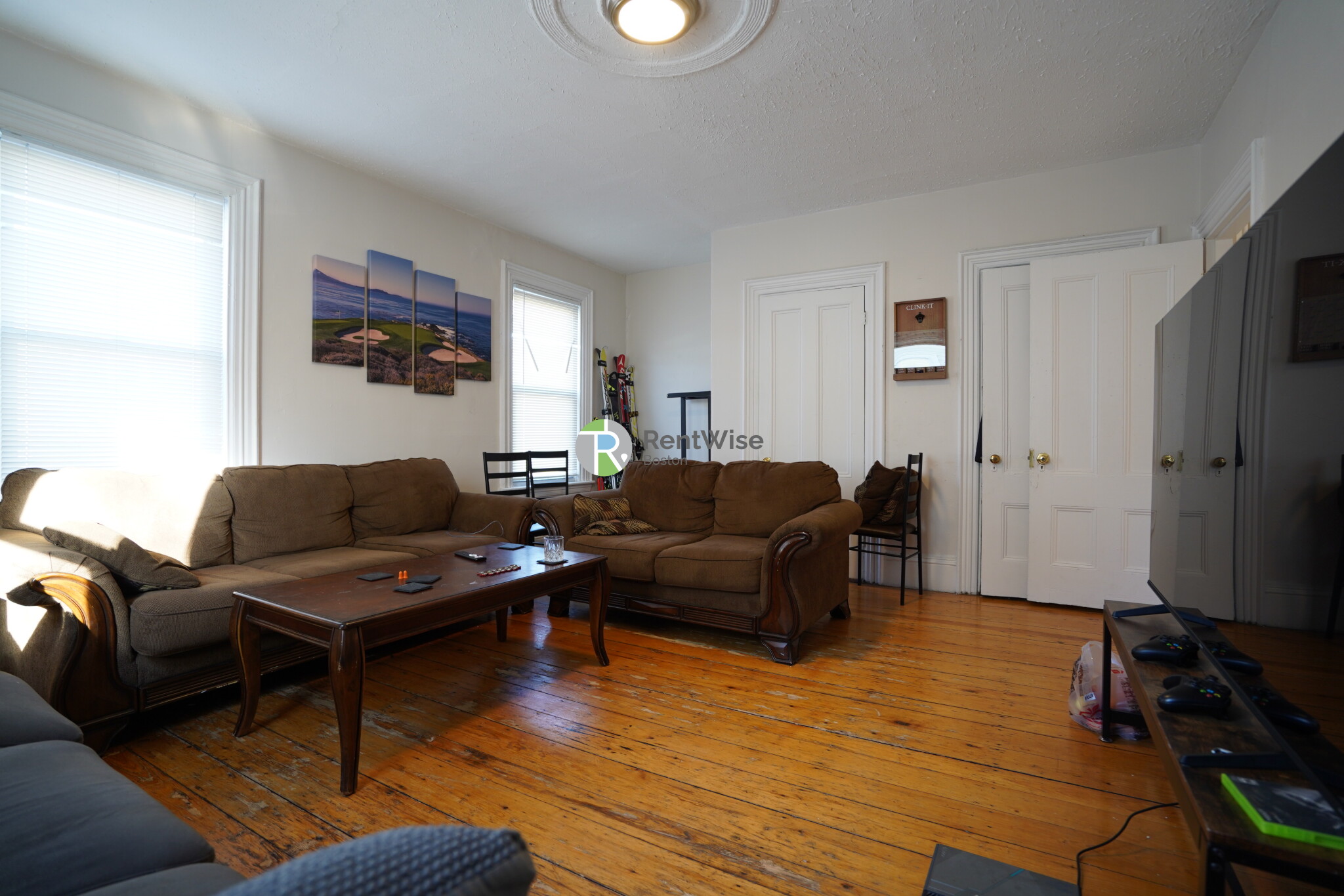 25 Pratt St, Allston