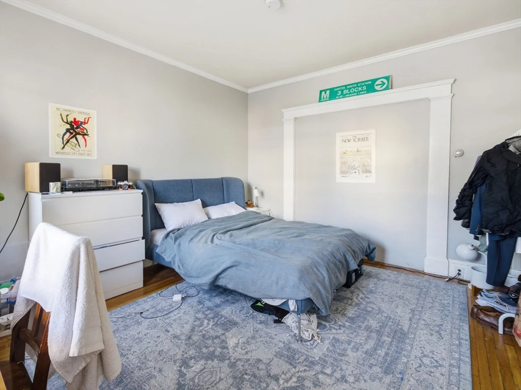 28 Sunset Rd, West Somerville