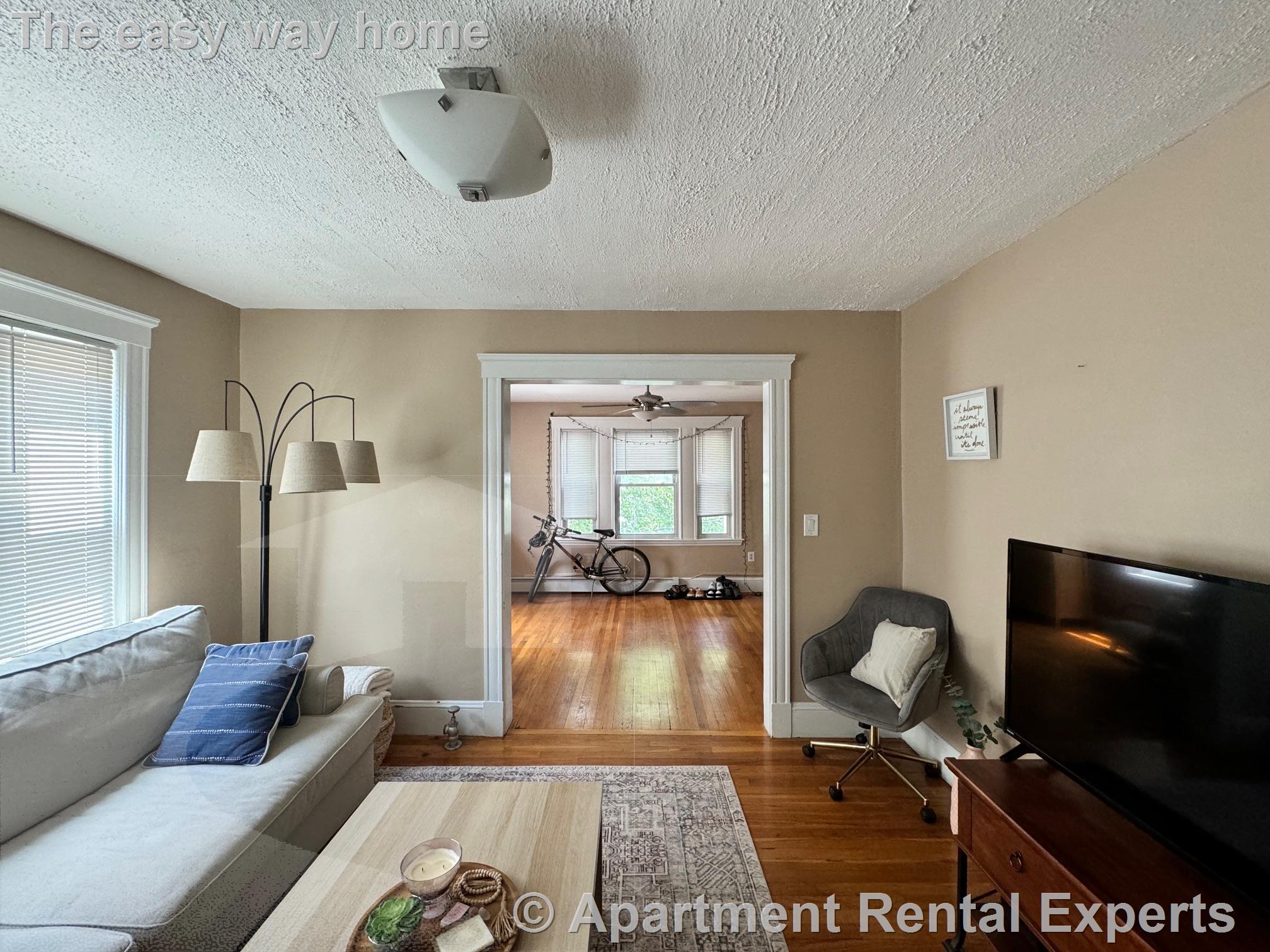 44 Clarendon Ave, Teele Square