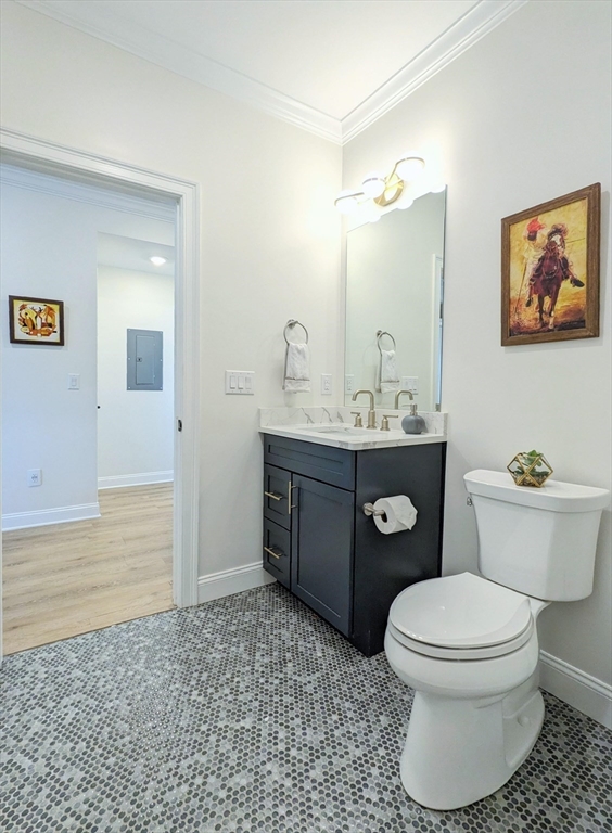 4281 Washington, Roslindale