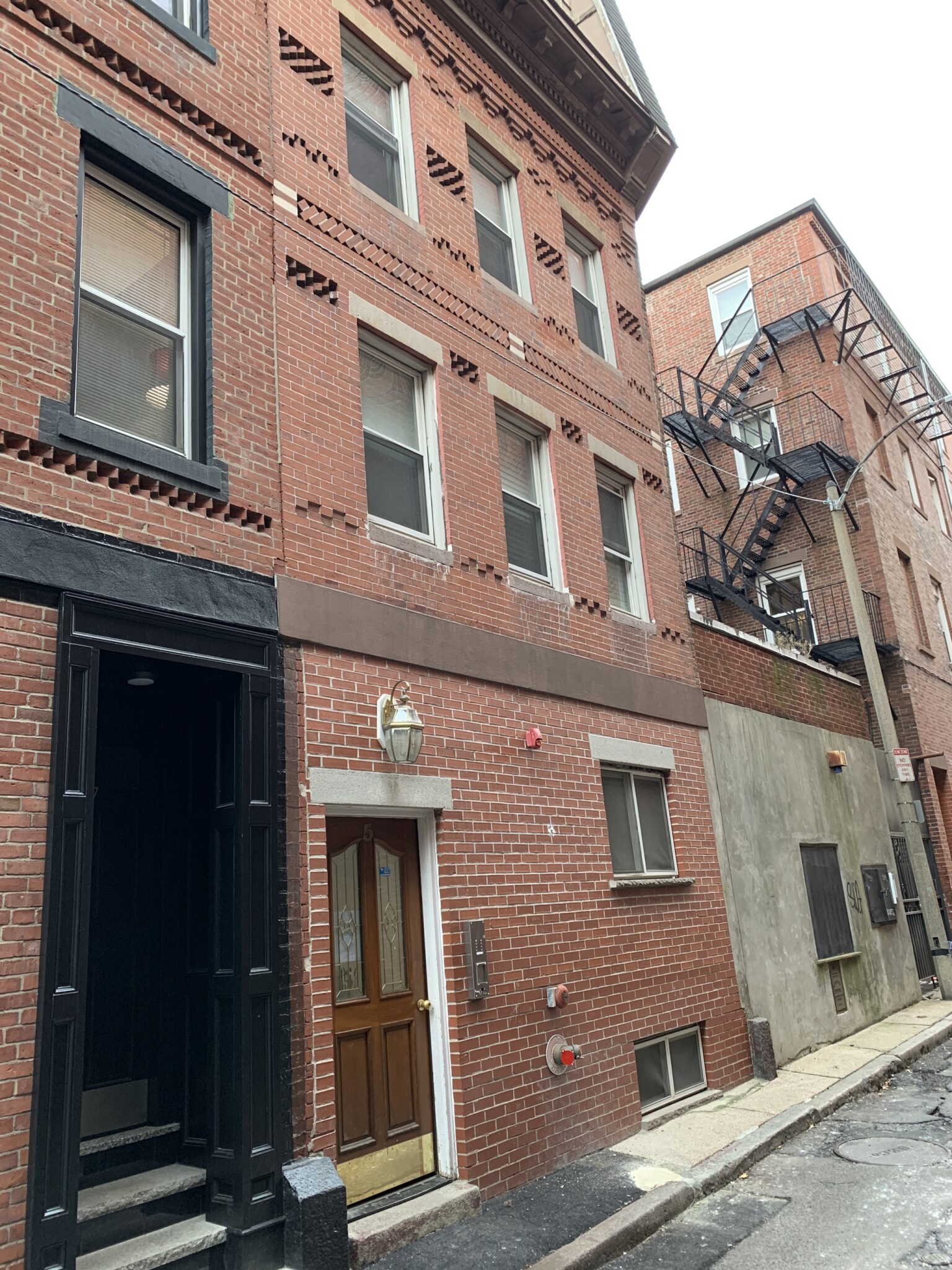 5 Wiget St, North End