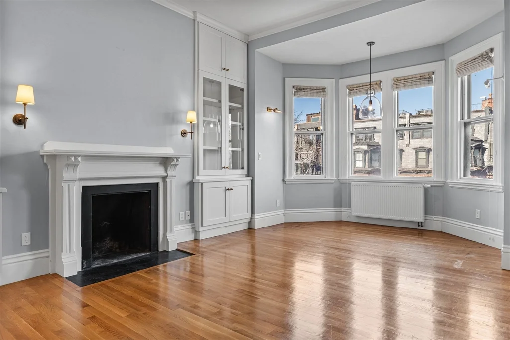 348 Marlborough St, Back Bay