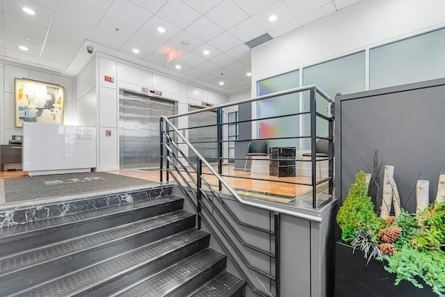 210 South St, Leather District