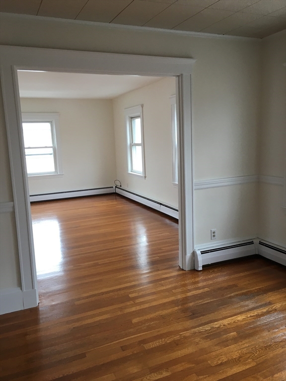 81 Sunnyside Ave, Winthrop