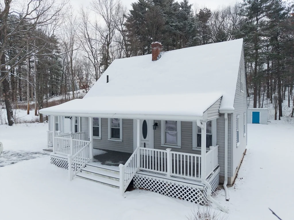 1025 Mechanic St, Leominster