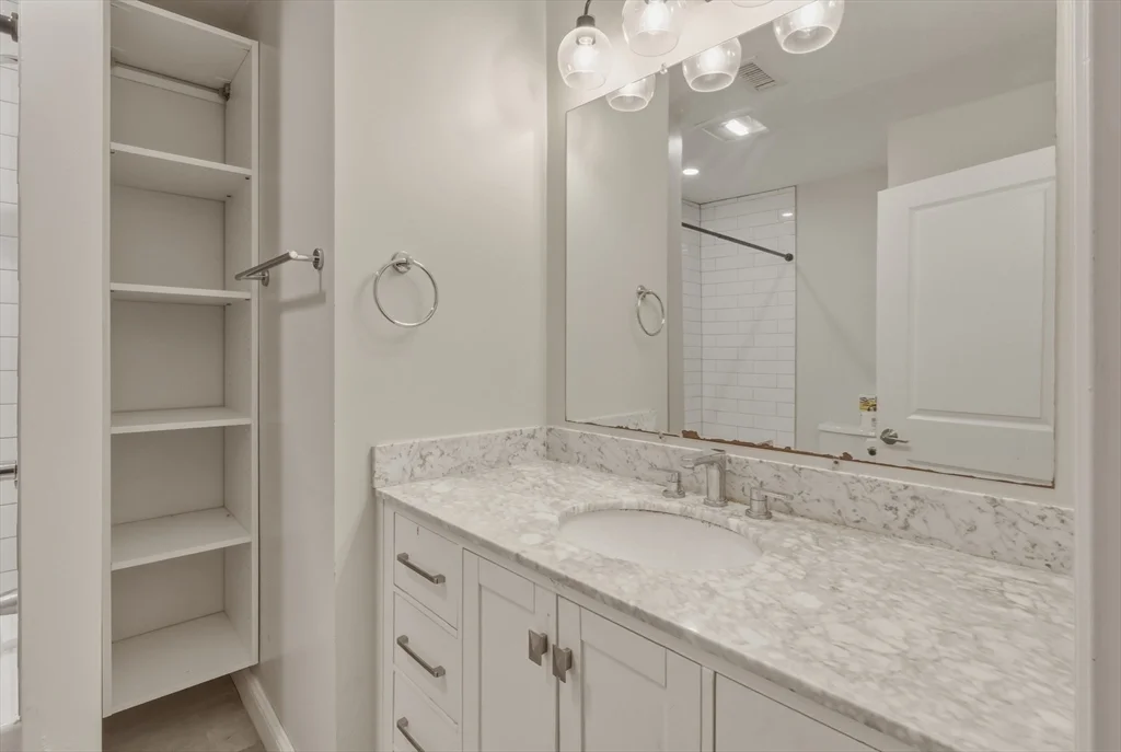 135 Havre, East Boston