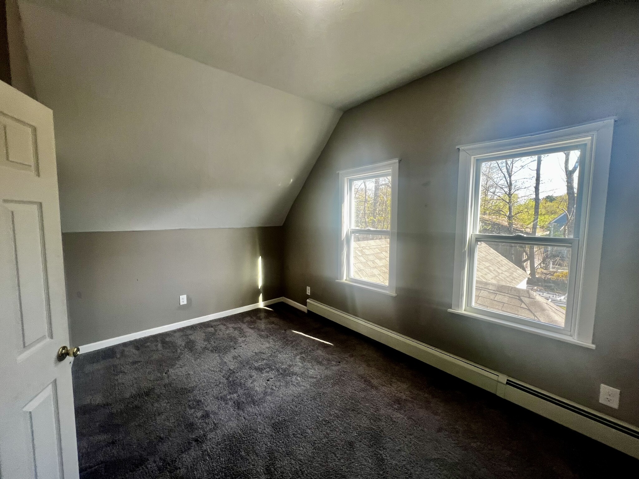 1509 Turnpike St, North Stoughton