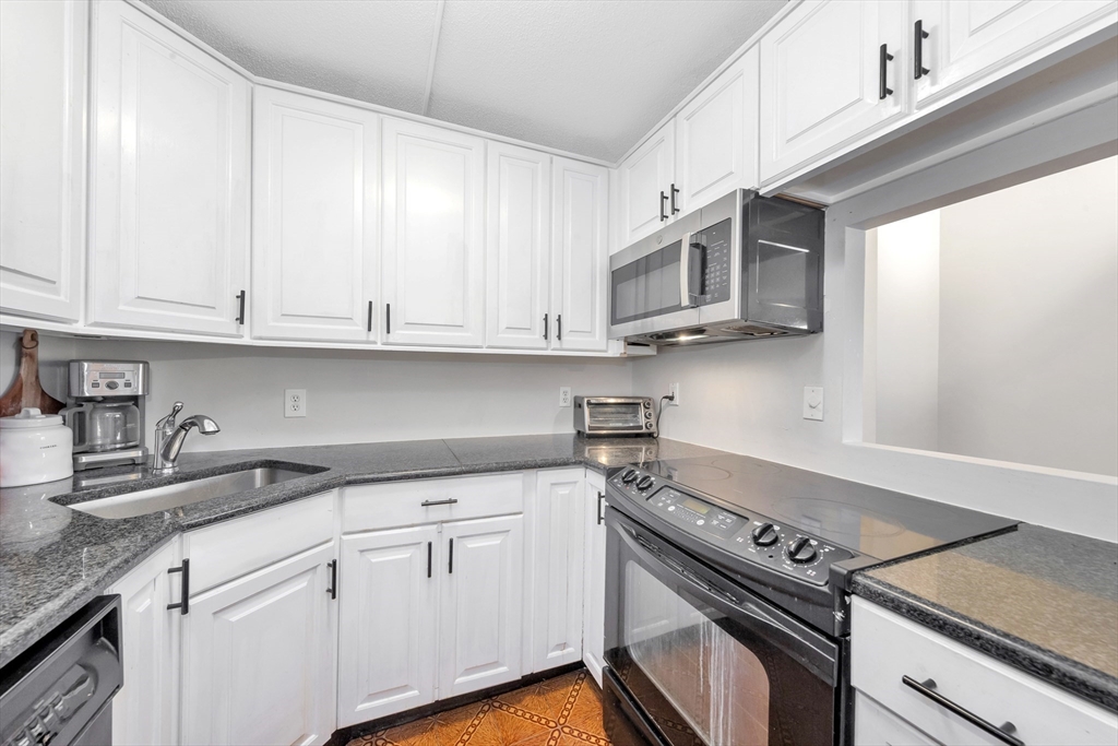 1580 Massachusettsave, Harvard Square