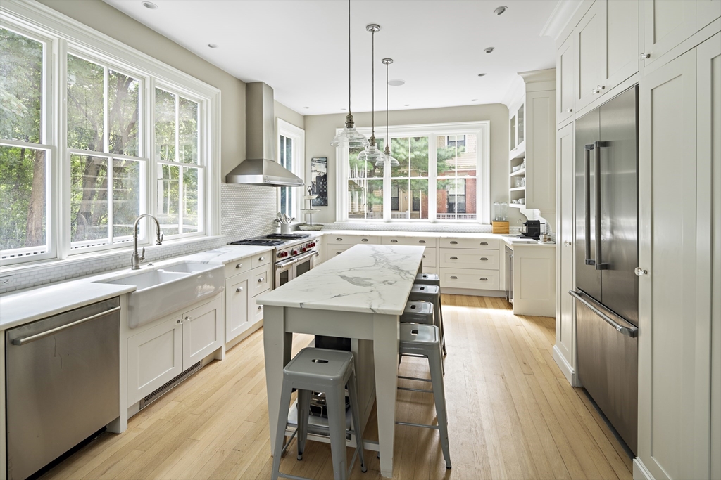 247 Kent St, Brookline