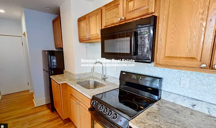 44A Joy St, Beacon Hill
