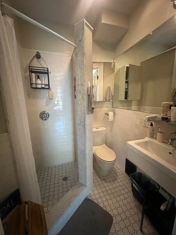 323 Beacon, Back Bay