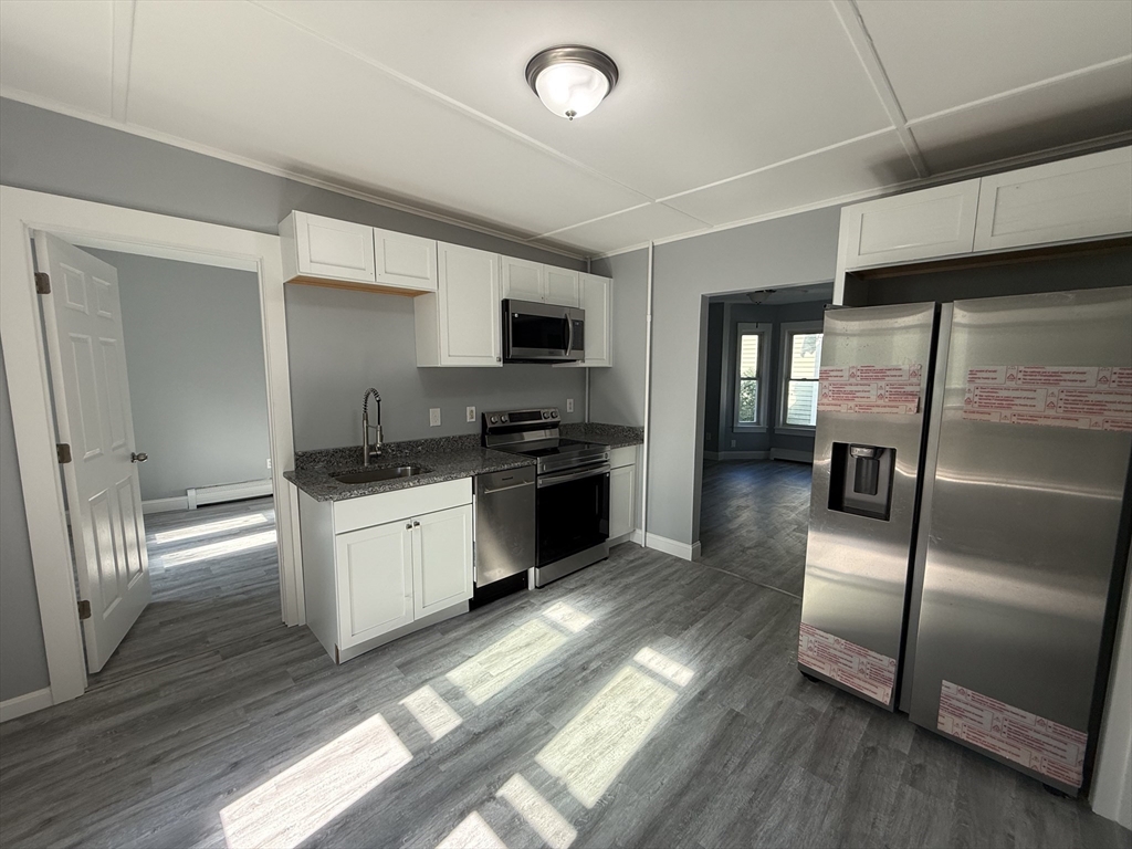 76 Division St, North Attleboro