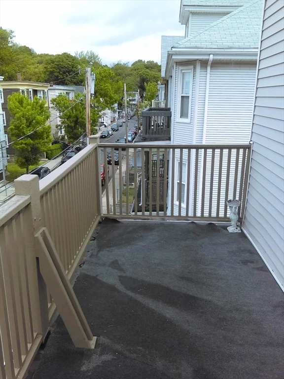 11 Montfern Ave, Brighton