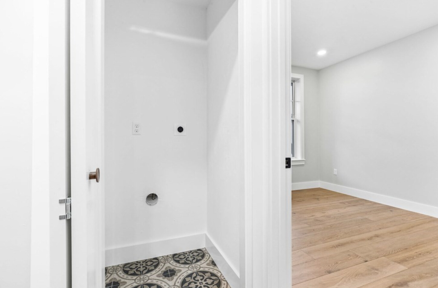 300 Somerville Ave, Ward Two