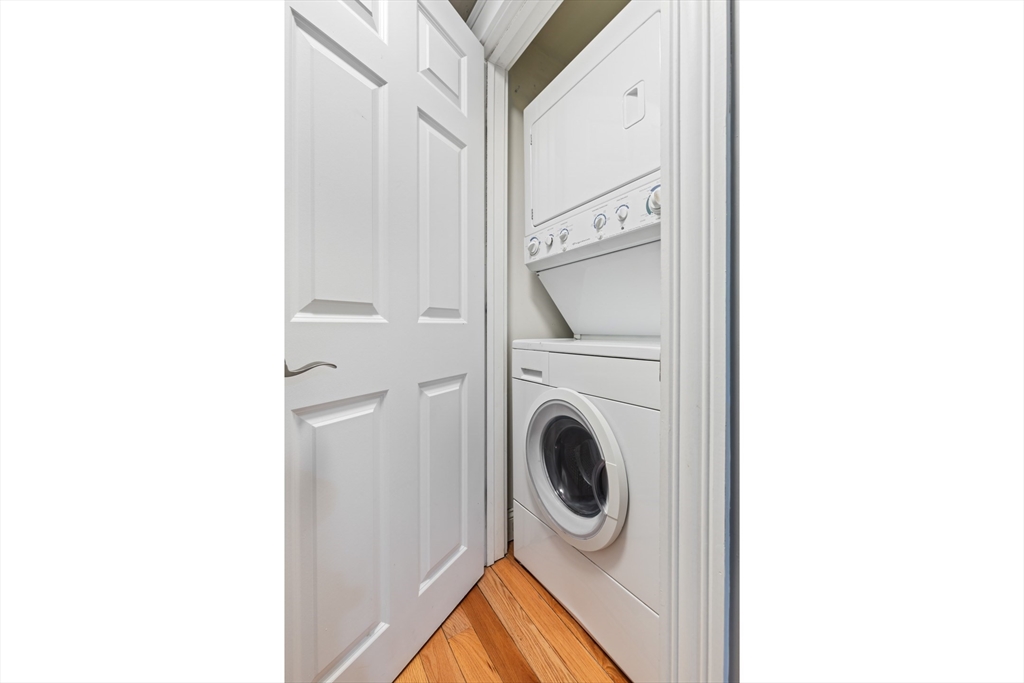 29 Grove St, Beacon Hill