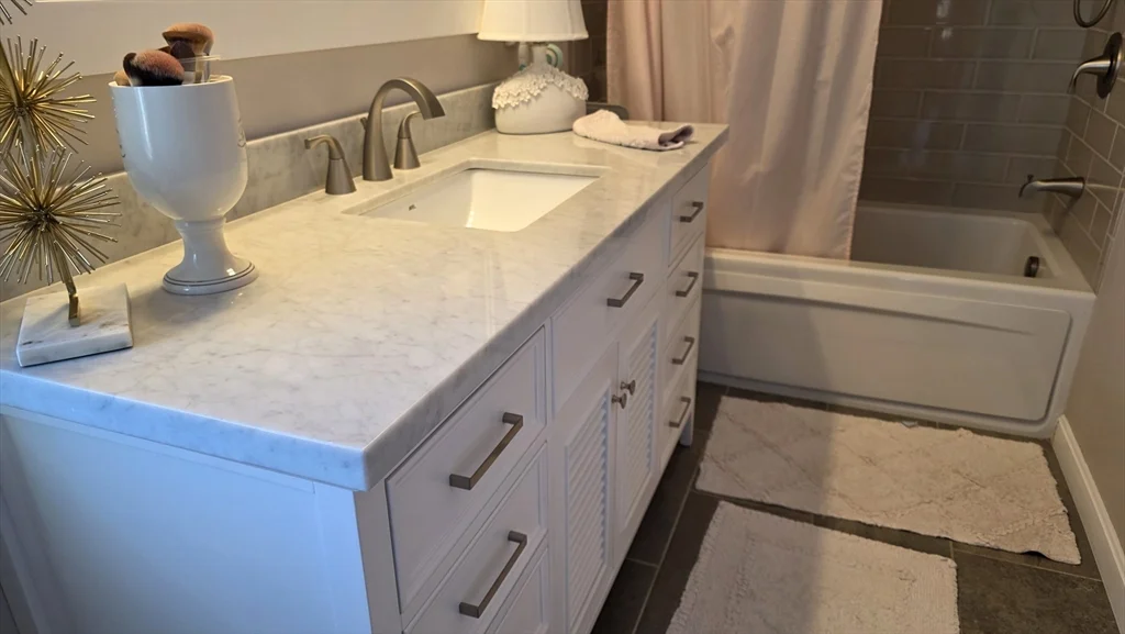 533 Prospect St, West Boylston