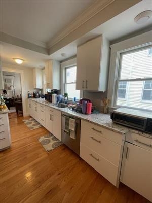 34 Leonard St, Tufts