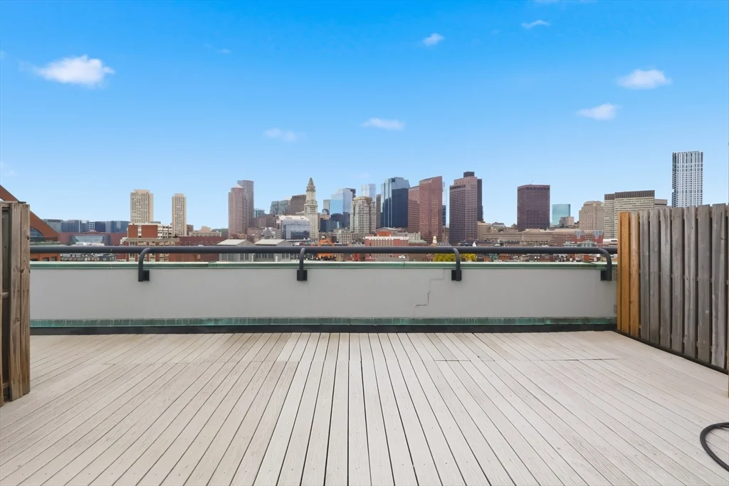 350 North, North End