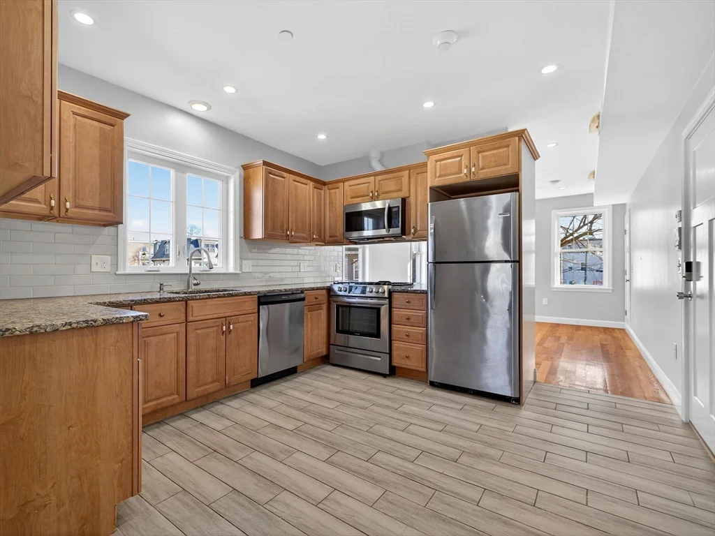 238 Havre St, East Boston