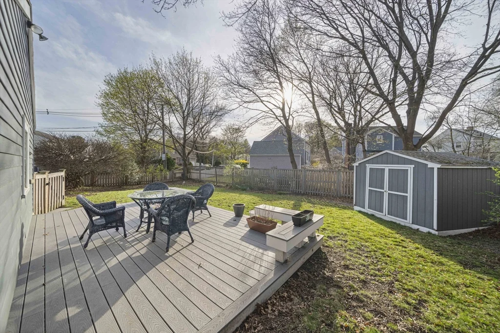 66 Roosevelt Rd, Newton